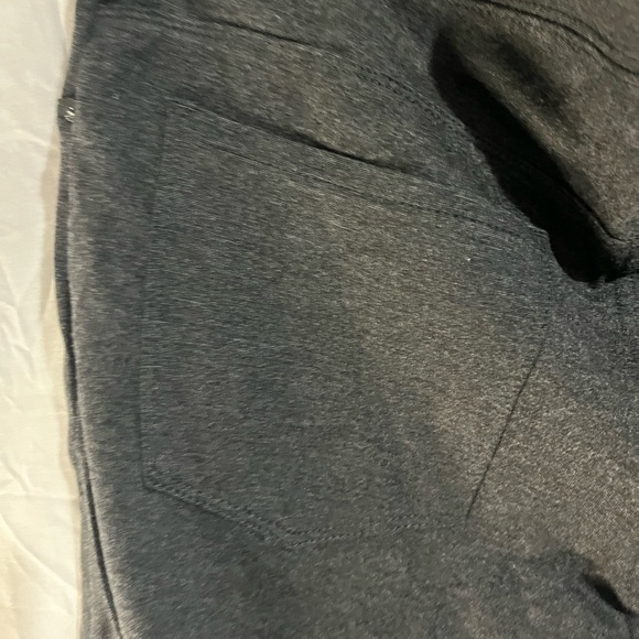 Seven pull on pointe 4 way stretch movement skinny leg pants  charcoal in color - Picture 6 of 6